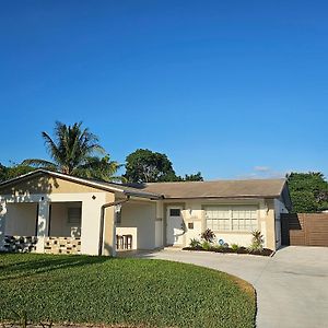 Willa Sunny Goldie Lauderdale Lakes Exterior photo