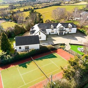 Apartament Winton Grove - For Outdoor And Tennis Enthusiasts Kilmacanoge Exterior photo