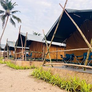 Hotel Seaom Beach Huts And Tents Stare Goa Exterior photo