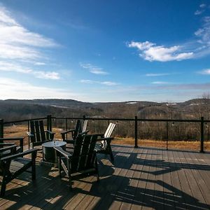 Willa Mtn Views + Fire Pit + Secluded Westfield Exterior photo