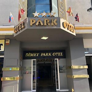 Dimet Park Hotel Wan Exterior photo