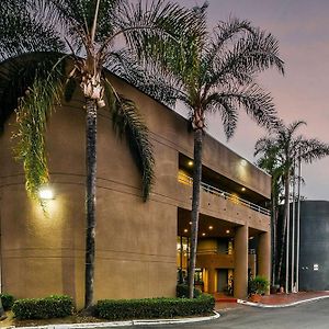 Travelodge By Wyndham Commerce Los Angeles Area Exterior photo