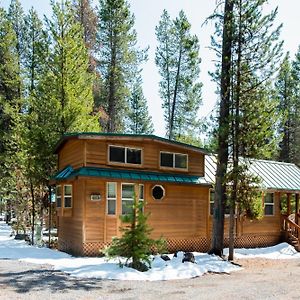 Willamette Pass Inn & Chalets Odell Lake Exterior photo