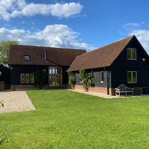 Willa Beautiful Country Barn With Hot Tub And Amazing Views Princes Risborough Exterior photo