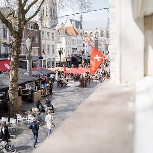 Gloria'S Loft Op De Grote Markt Breda Exterior photo