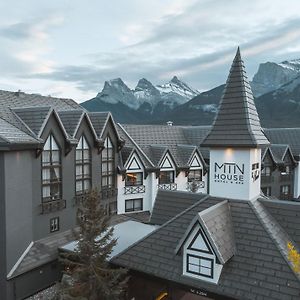 Hotel Mtn House By Basecamp Canmore Exterior photo