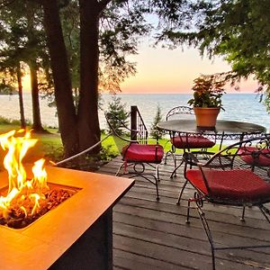 Lakefront Hot Tub Fire Pit Inside Views Sodus Exterior photo