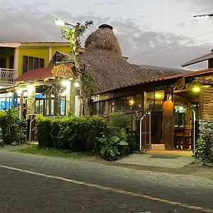 Hotel Restaurante Los Cocos Santa Cruz Exterior photo