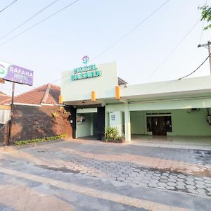 Hotel Safara Jogyakarta Exterior photo