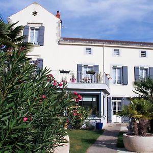 Bed and Breakfast La Maison De Venus Luçon Exterior photo