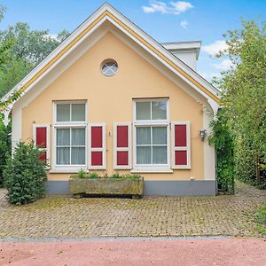 Picturesque Holiday Home In Oldenzaal With Jacuzzi Exterior photo