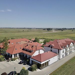 Bed and Breakfast Gościniec Nad Wartą Uniejów Exterior photo