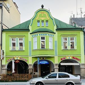 Hotel Ubytovani U Tranu Vrchlabí Exterior photo