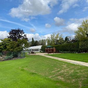 Willa Abridge Panoramic House Theydon Bois Exterior photo