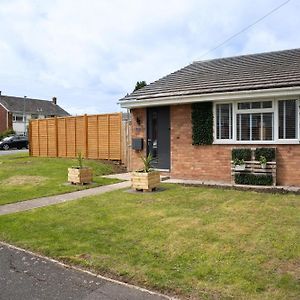 Apartament Bungalow In Keynsham Exterior photo