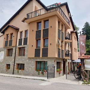 Hotel Kesta Za Gosti Byaloto Konche Beli Iskar Exterior photo