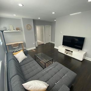 Apartament Luxury 3 Bdr Apt With Backyard And Off-Street Parking Watertown Exterior photo