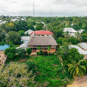 La Fontana Restaurant & Bungalows Kendwa Exterior photo