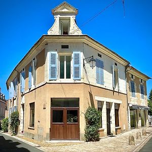 Apartament Gite Les Jasmins Centre Historique Saint-Astier Exterior photo