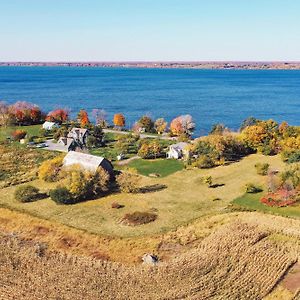 Willa Loyalist Lakehouse With Private Beach Bongards Exterior photo