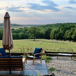 Willa Gite Aux Petits Bonheurs 4 Pers In The Countryside Perrigny-sur-Loire Exterior photo