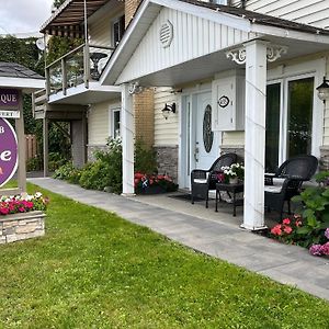 Bed and Breakfast Gite Chute Couette Cafe Notre-Dame-du-Portage Exterior photo