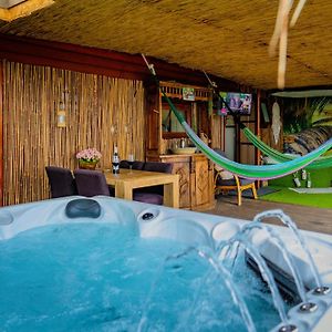 Willa Drents Genieten - Kraaiheide Met Prive Jacuzzi Erm Exterior photo