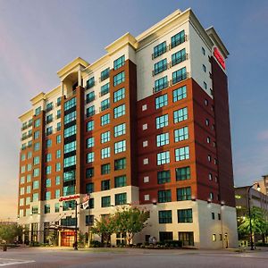 Hampton Inn & Suites National Harbor/Alexandria Area Exterior photo