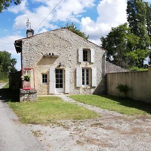 Willa La Petite Maison Matha Exterior photo