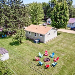 Lake Huron Getaway By Arc Rental Management Lexington Exterior photo