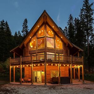 Bearfoot Chalet By Nw Comfy Cabins Leavenworth Exterior photo