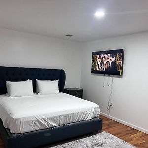 Apartament Exquisite 3 Kings Bed Near Newark Ewr/Nyc Downtown Exterior photo