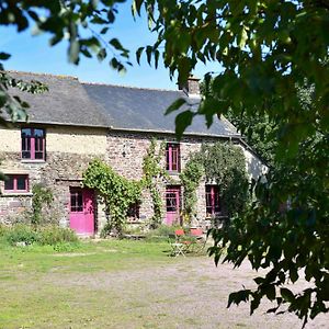 Willa La Maison Des Hirondelles Foret De Broceciande Saint-Malon-sur-Mel Exterior photo