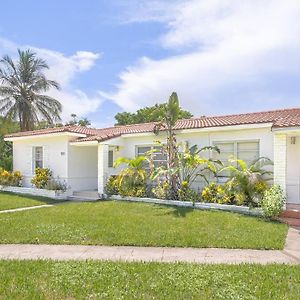 Willa House With A Hot Tub ! Only 10 Mins To The Beach Biscayne Park Exterior photo