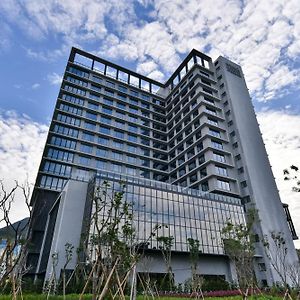 Hotel Four Points By Sheraton Taipei Bali Exterior photo