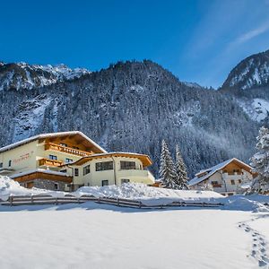 Hotel Pension Rosenhuegel Neustift im Stubaital Exterior photo