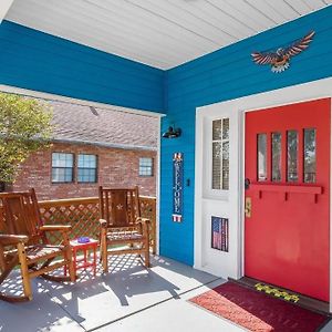 Willa Stockyards-3/4 Mile Away!-Sleeps 8-Americana House Fort Worth Exterior photo