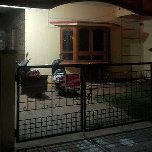 Patil Homestay Ac Belagavi Exterior photo