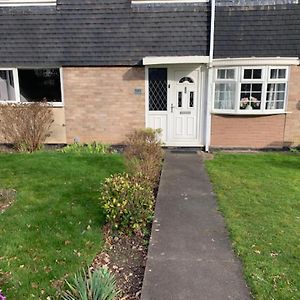 Willa Impeccable 3-Bed House In Birmingham Exterior photo