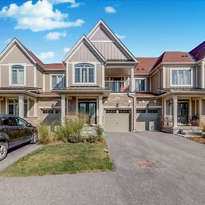 Executive Town Home-Mountain View-Historic Snowbridge Village, Walking Distance To The Resort Collingwood Exterior photo