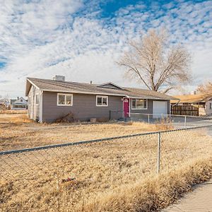 New Whomping Willow - Bright Cozy Downtown Home Fruita Exterior photo