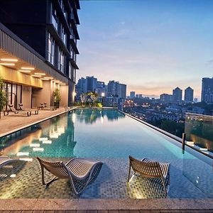 Societe Suites By Lyfehaus Kuala Lumpur Exterior photo