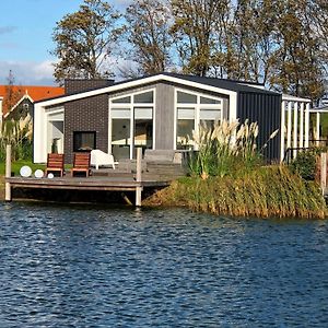 Willa Modern Chalet With Jetty And Terrace Wemeldinge Exterior photo