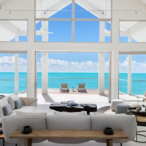 Willa La Mer South, Luxury Oceanfront On Sapodilla Bay Providenciales Exterior photo