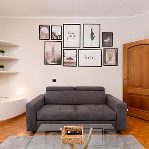 Apartament 10 Min Da Torino Wood House Pino Torinese Exterior photo