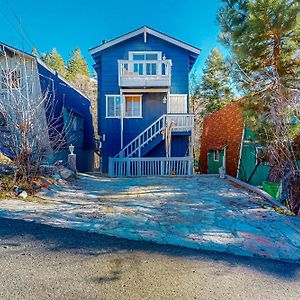 Blue Skies Over Cedar Drive Arrowbear Lake Exterior photo