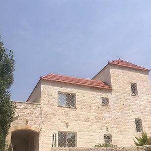 Willa عجلون ‘Ajlūn Exterior photo