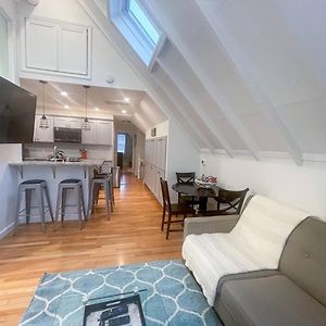 Apartament Modern, Newly Renovated 3Bed, 2Bath, Steps To Mbta Boston Exterior photo