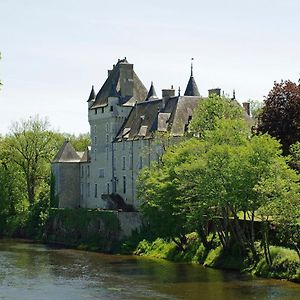 Bed and Breakfast Chateau De La Tour En Brenne Rivarennes  Exterior photo