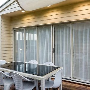 Apartament Modern Top Floor 2Br With Private Deck Brisbane Exterior photo